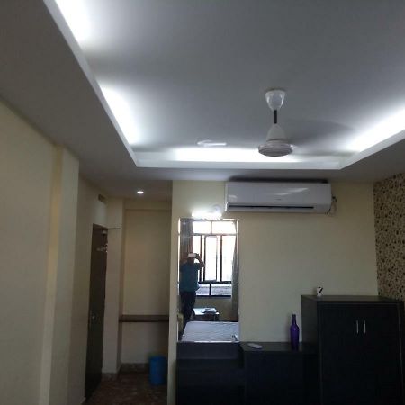Assam Jatri Niwas Hotell Puri Eksteriør bilde