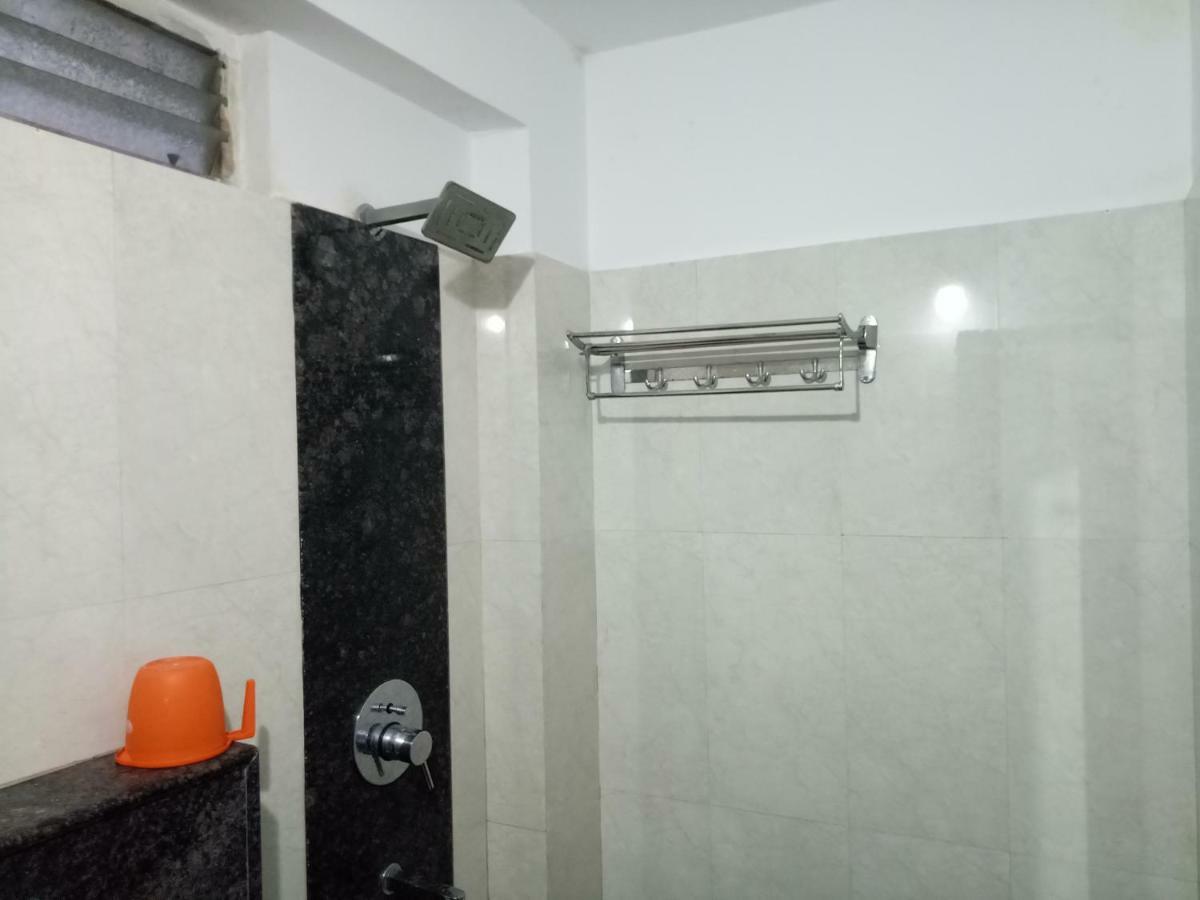 Assam Jatri Niwas Hotell Puri Eksteriør bilde